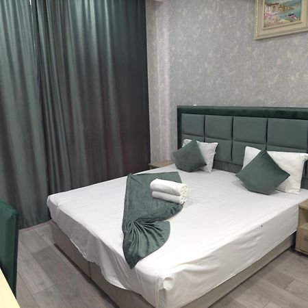 Eleon Hotel Baku Bagian luar foto