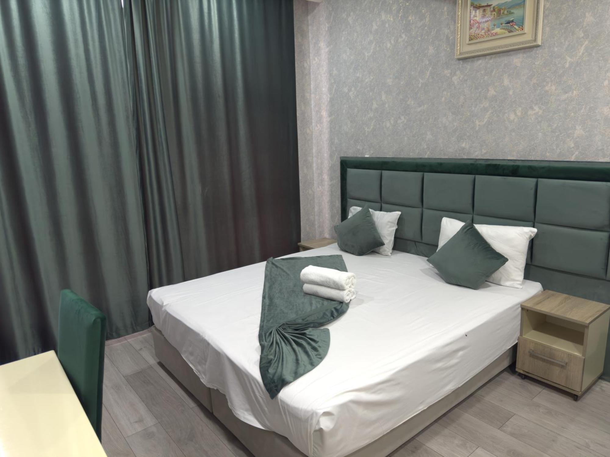 Eleon Hotel Baku Bagian luar foto