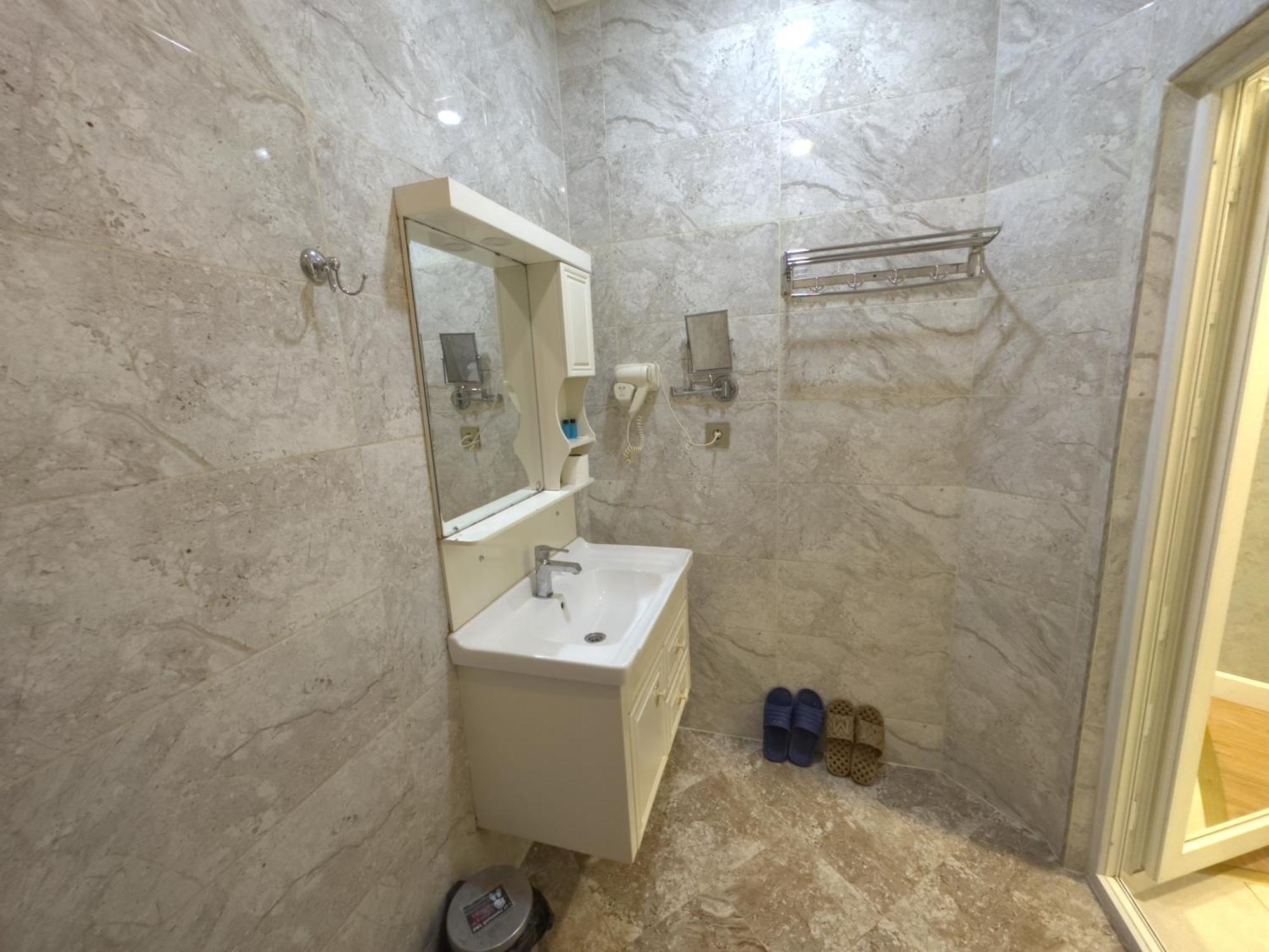 Eleon Hotel Baku Bagian luar foto